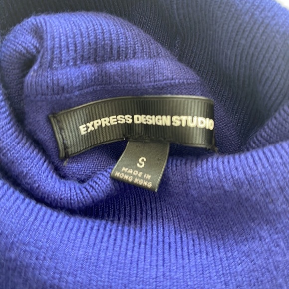 Excellent Condition Express DesignStudio Fine Knit 3/4Sleeve Purple Turtleneck-S - Picture 4 of 5